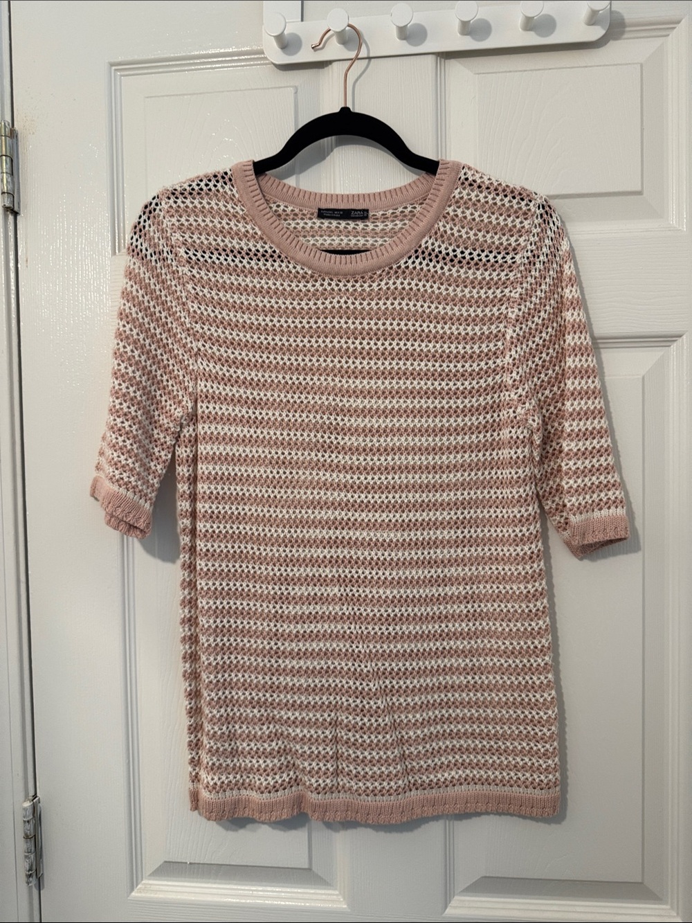 Zara Open-Knit Short Sleeve Crew Sweater - Blush and White